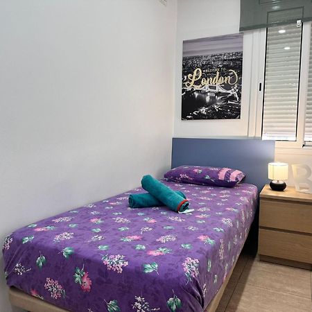 Near To Beach And Barcelona Сант Адриа де Бесос Екстериор снимка